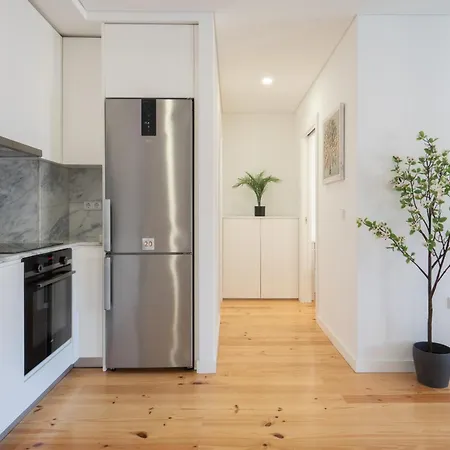 Host Wise - Modern Urban Flat * Oporto