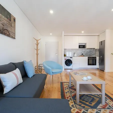 Host Wise - Modern Urban Flat