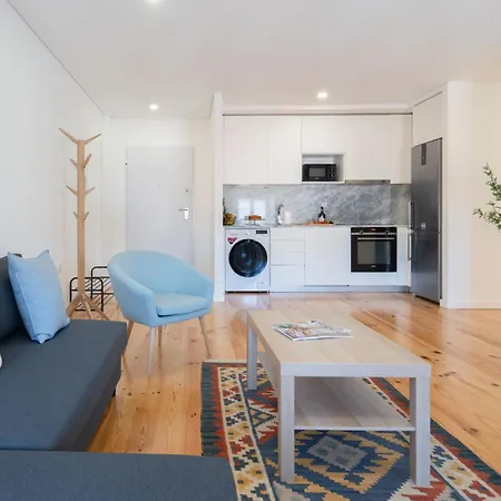 Host Wise - Modern Urban Flat *