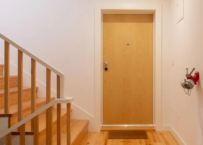 Host Wise - Modern Urban Flat * Πόρτο